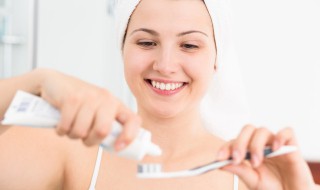 使用小苏打刷牙可以快速美白吗 使用小苏打刷牙能快速美白吗