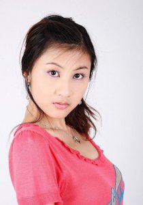 简单又好看的马尾辫 清纯可爱的女生马尾辫发型设计教程