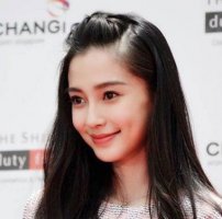 韩版女生后梳扎刘海发型 韩系女孩子头顶扎一攥头发很是潮流
