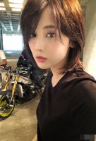 小脸女孩子齐肩内扣发打造 美翻天的短卷头发造型图