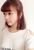 花样梳头的各种办法 小女孩子亮眼短头发造型