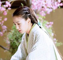 杨颖坠马髻怎么梳 古代女子坠马髻反面怎么梳