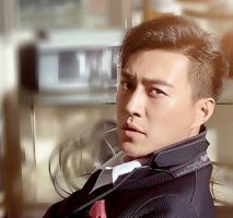男生两边剃掉发型 两边头发剃掉发型图片依旧很时尚
