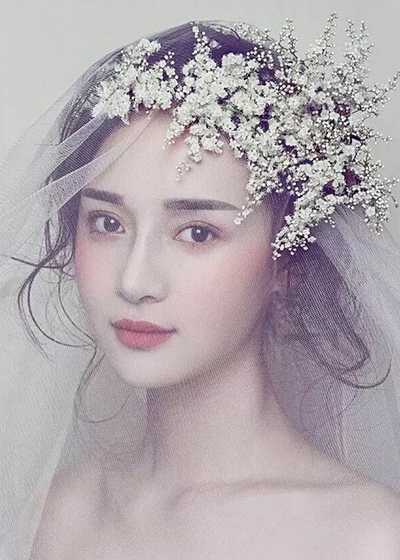简单的新娘盘发 优雅唯美的新娘盘发造型