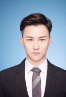 长脸男生头发少合适什么发型 青春帅气的男生发型