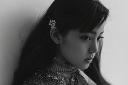 00后女孩子迷人长直发造型 小脸女孩子必备的刘海打造