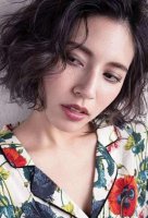 中老年人短发烫发图片 演绎女士时髦度的卷烫发