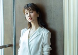 法式刘海+韩式锁骨发减龄又不失稳重 轻松驾驭各种脸型马起来