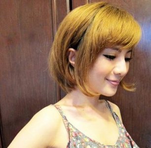 圆脸女生非主流可爱盘发 蓬松随意中长短发盘发