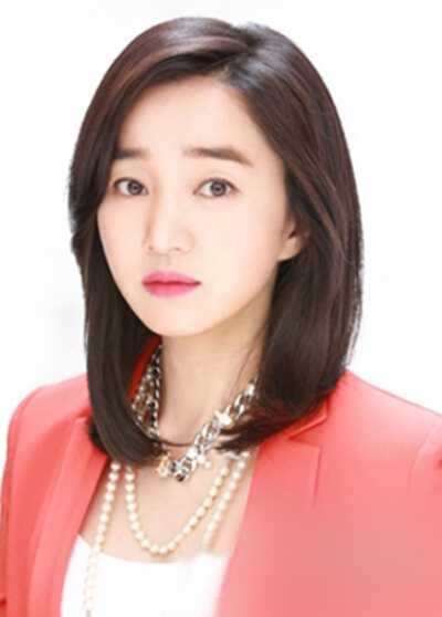 ol发型女图片大全 五款OL中长发轻松打造知性气质