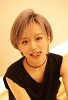 2022流行的发色短发 染出另类的女生发色示范
