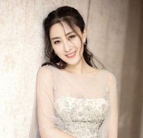 把刘海梳上去如何漂亮 刘海弄上去的花样