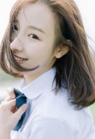 锥形脸女生剪短发造型 时尚流行的短头发图集欣赏