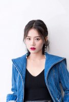 2022年剪出最火的刘海造型 阳光个性的女生扎发