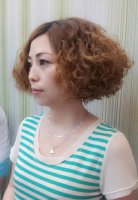 小螺旋烫发怎么梳好看 短发小螺旋烫发型图片