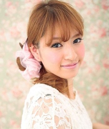 合适学生的马尾辫发型设计 中学女生扎马尾发型步骤