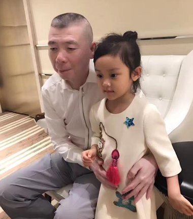 拿下成龙冯小刚的甜馨才是真·大腕！ 女汉子发型