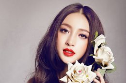 怎么挑选合适本身的发型 拉开你们距离的长头发