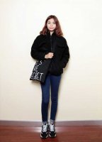 【圆脸发型】圆脸MM最合适剪什么刘海