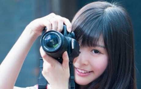 夏日清爽发型女生 夏季女生气质飘逸直发发型