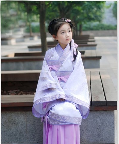 七八岁中长发小女孩扎什么小辫好看 长发小女孩