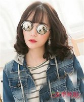 女生头发太多太厚怎么修剪好看 扮嫩美眉头发厚适合蛋卷吗