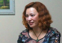 50岁的女人还有什么好看发型 适合50岁女士的发型不只是成熟