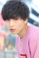 男生定位烫短头发造型图片 帅爆流行圈的男生卷发
