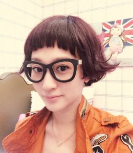 方脸明星的同款发型 修颜漂亮的女生短发
