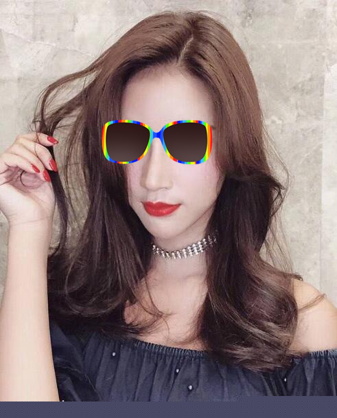 最近时尚的中长卷发发型 轻松打造气质女神