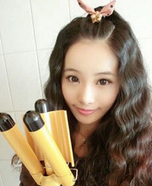 卷发蛋卷头中长发教程 韩式长发蛋卷头的教程图解