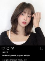 中长发妹妹的韩国女生烫发 发型图