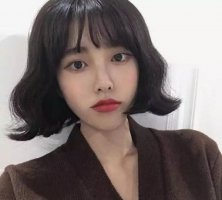 今年时尚的短发款式 流行女生短发发型名字都有什么介绍