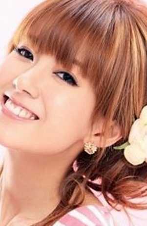 韩式简约盘发 最新韩式甜美约会盘发教程