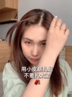 大圆脸还披头散发？最近校园时尚番茄丸子头发型效果好得多