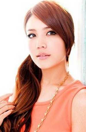 长发职场干练的发型女 职场OL甜美流行长发扎发