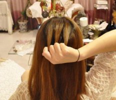 中长发蝎子辫步骤 中长发蝎子辫的辫法