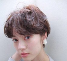 谁说超短发必然是帅气 超有女人味的超短发发型在这里