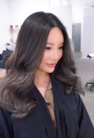 韩式波纹卷长头发图片 打理养眼甜美的卷发造型