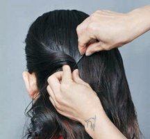 高贵大方的女士盘发教程 简易现代旗袍盘发图解