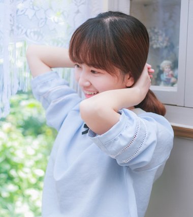 瓜子脸初中女生长发适合的发型 长瓜子脸适合什