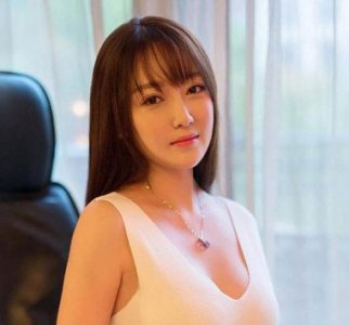 碎刘海长发图片 长发有好多碎发怎么办？