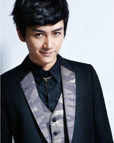 男生烫头发怎么维持更久 男孩烫过的头发照片