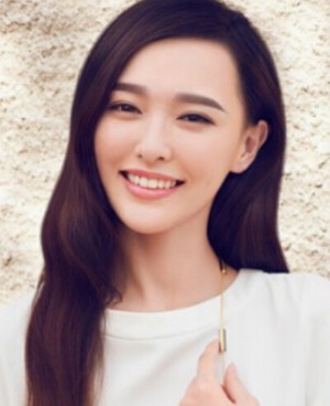 女明星假发造型也有hold不住的时候