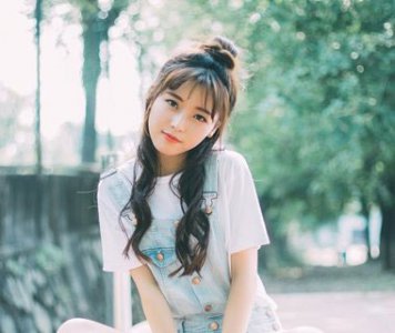 好看学生韩式丸子头怎么扎可爱 怎样扎好丸子头