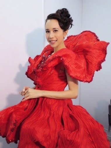 庆祝中国香港回归20周年 众多明星现场发型撩人