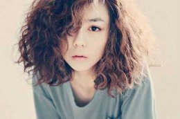 玉米烫短发发型流行推荐 玉米烫发型图片中长发 女生