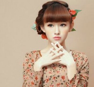 简单漂亮的小女孩儿盘发 唯美的花苞头编发盘发