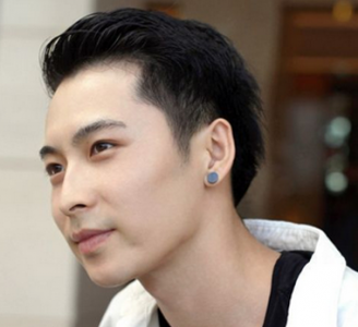 男生秃鬓角的发型 男生适合剪什么发型