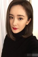尖下巴女孩子剪短头发设计 2022年日韩女孩子短发造型